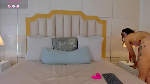 Crystal Rose  online show from 03/14/26, 11:15