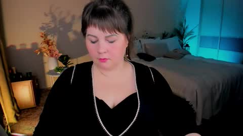 Anna online show from 12/01/25, 08:36