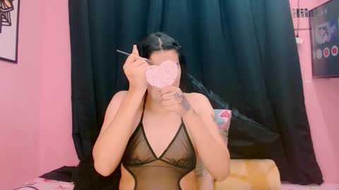 Instagram cristal espinosa1 online show from 11/16/25, 04:18