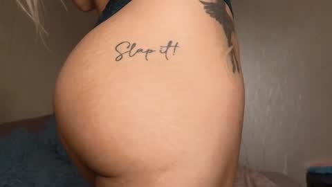 Snapshot of crystal_angel1 chatting on 12/10/24, 10:28 Crys online show from 12/10/24, 10:28