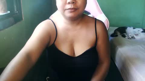 Snapshot of crystal_april chatting on 07/20/26, 07:22 Crys online show from 07/20/26, 07:22