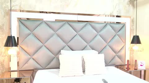 Snapshot of crystal_gilton chatting on 11/03/25, 07:04 crystal_gilton online show from 11/03/25, 07:04