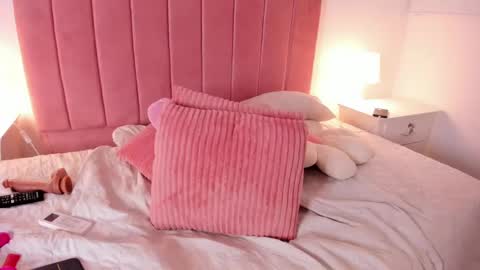  Crystal  online show from 01/11/25, 09:26