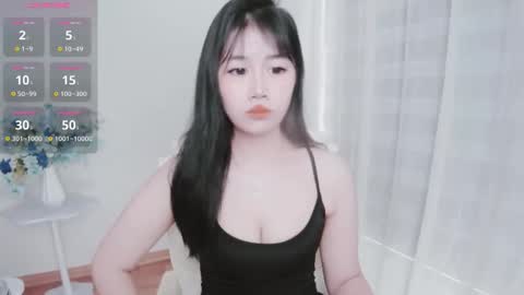 crystal_lea online show from 10/08/25, 01:36