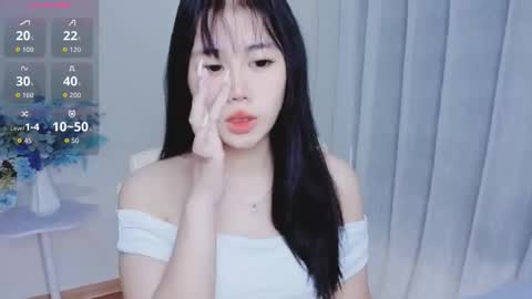 crystal_lea online show from 10/11/25, 01:05