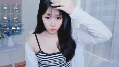 crystal_lea online show from 10/13/25, 01:27