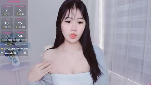 crystal_lea online show from 10/22/25, 01:39