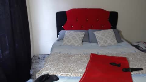 Snapshot of crystal_milkmature chatting on 01/14/26, 06:24 Crystal Milf online show from 01/14/26, 06:24