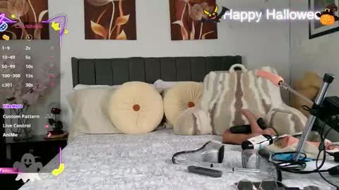 Snapshot of crystal_ray_777 chatting on 11/02/25, 07:49 CRYSTAL online show from 11/02/25, 07:49