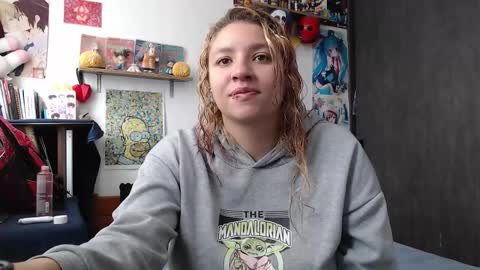 Snapshot of crystal_shadow chatting on 12/21/25, 02:24 Crystal shadow online show from 12/21/25, 02:24