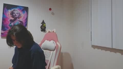 Crystal Blaze online show from 12/23/25, 10:24