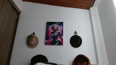 Crystal Blaze online show from 03/06/26, 12:01