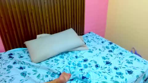 I AM CRYSTAL online show from 01/15/25, 09:20