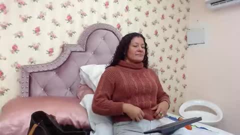 Snapshot of crystal_watson0 chatting on 02/27/26, 01:22 Milf Latina online show from 02/27/26, 01:22