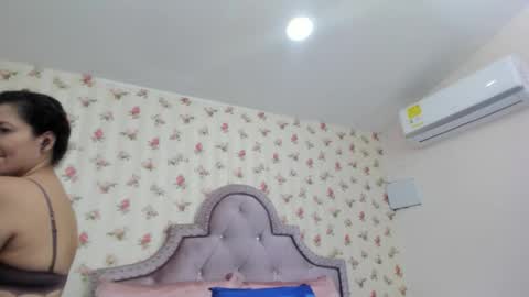 Milf Latina online show from 05/26/26, 01:29