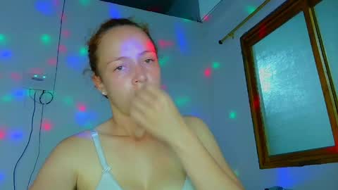 crystal_weber04 online show from 03/18/26, 07:22