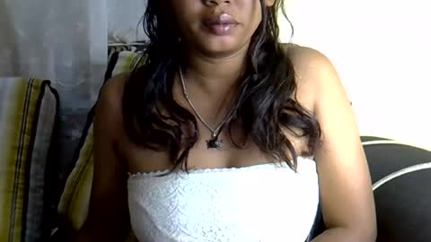Snapshot of crystalbellax chatting on 06/16/26, 06:38 crystalbellax online show from 06/16/26, 06:38