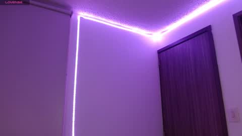 Olivia  online show from 01/11/25, 03:23