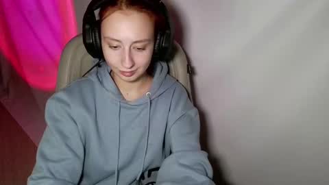 Snapshot of crystallkris chatting on 12/31/24, 02:29 Kristina online show from 12/31/24, 02:29