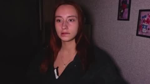 Snapshot of crystallkris chatting on 11/16/25, 09:53 Kristina online show from 11/16/25, 09:53