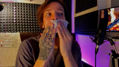 Snapshot of crystallora chatting on 12/07/24, 12:30 Crys online show from 12/07/24, 12:30