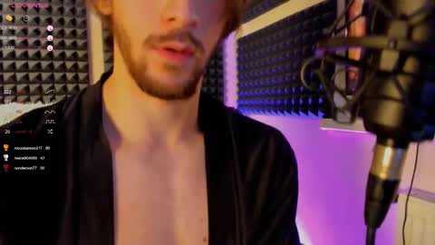 Snapshot of crystallora chatting on 12/07/24, 03:36 Crys online show from 12/07/24, 03:36