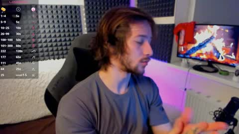 Snapshot of crystallora chatting on 01/19/25, 09:34 Crys online show from 01/19/25, 09:34