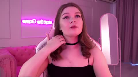 Crystal online show from 02/25/25, 06:47