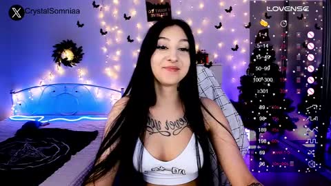 Snapshot of crystalsomnia chatting on 12/22/24, 04:39 Sasha Make me moan with patterns good music here online show from 12/22/24, 04:39