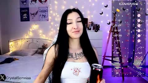 Snapshot of crystalsomnia chatting on 02/06/25, 11:48 Sasha Make me moan with patterns good music here online show from 02/06/25, 11:48