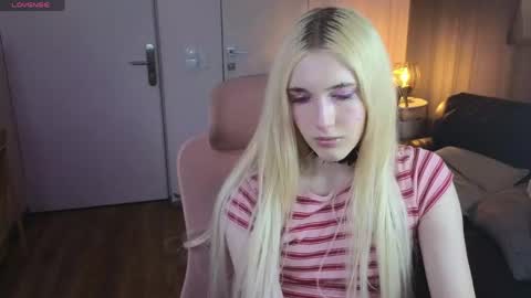 Snapshot of crystaltempt_ chatting on 04/30/26, 03:29 crystaltempt_ online show from 04/30/26, 03:29