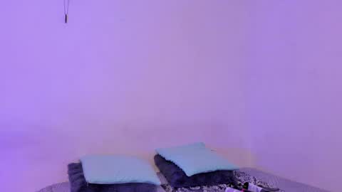 Snapshot of crystalvazquez chatting on 11/05/25, 12:38 Soy Crystal online show from 11/05/25, 12:38