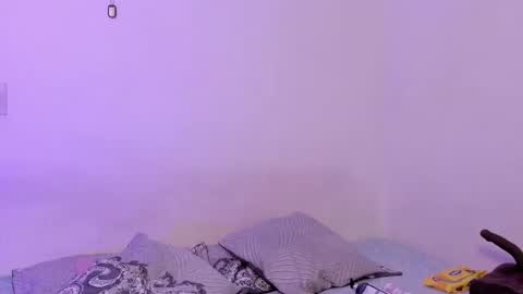 Snapshot of crystalvazquez chatting on 01/13/26, 11:37 Soy Crystal online show from 01/13/26, 11:37