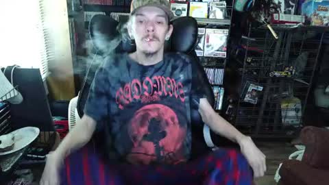 crystalwoods66 online show from 06/19/26, 04:00