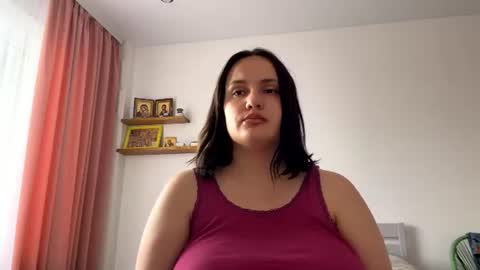 Snapshot of crystatragesser chatting on 06/23/26, 02:04 Bett online show from 06/23/26, 02:04