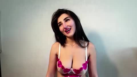 Diana online show from 06/17/26, 01:12