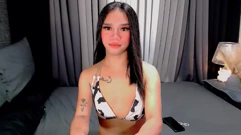 bea takashi  online show from 10/06/25, 08:45