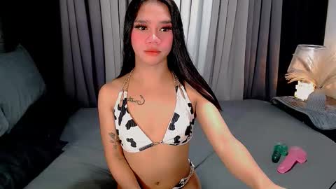 bea takashi  online show from 10/13/25, 08:36