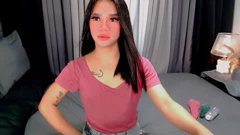 bea takashi  online show from 11/16/25, 09:15