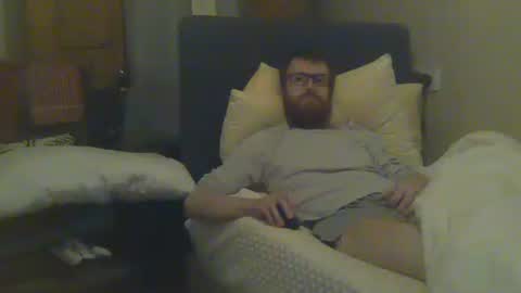 Snapshot of cs014g8493 chatting on 12/17/24, 01:07 chris online show from 12/17/24, 01:07