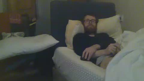 Snapshot of cs014g8493 chatting on 12/23/24, 12:46 chris online show from 12/23/24, 12:46