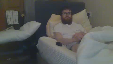 Snapshot of cs014g8493 chatting on 01/09/25, 12:14 chris online show from 01/09/25, 12:14