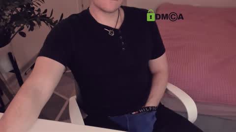 buddy online show from 12/14/25, 12:32