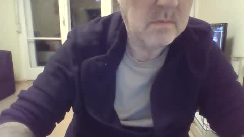 Snapshot of csikar1 chatting on 11/11/25, 03:34 csikar1 online show from 11/11/25, 03:34