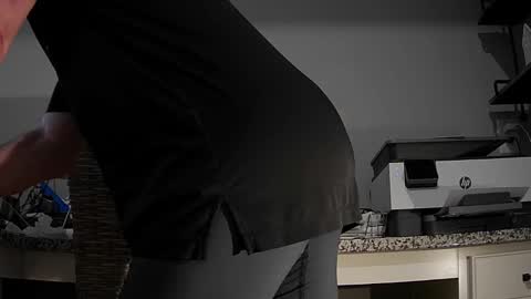 Snapshot of cuban2_slut chatting on 11/17/25, 03:18 Cubantoo online show from 11/17/25, 03:18