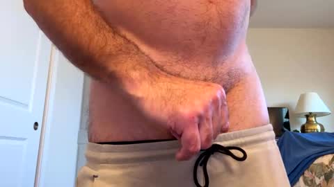 Snapshot of cuban2_slut chatting on 11/23/25, 04:18 Cubantoo online show from 11/23/25, 04:18