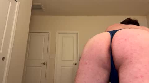 Snapshot of cuban2_slut chatting on 12/14/25, 06:08 Cubantoo online show from 12/14/25, 06:08