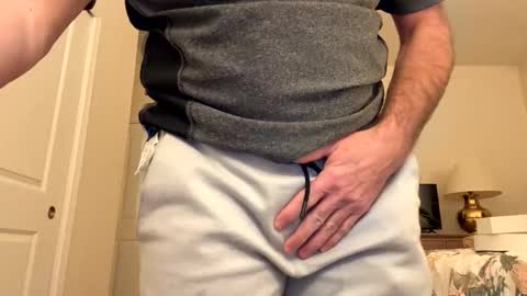 Snapshot of cuban2_slut chatting on 12/15/25, 12:59 Cubantoo online show from 12/15/25, 12:59