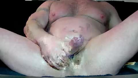 Snapshot of cubanb18 chatting on 03/10/25, 08:37 cubanb18 online show from 03/10/25, 08:37