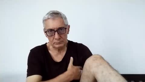 Snapshot of cucaio18 chatting on 05/03/26, 12:27 BIG UNCUT HARD COCK online show from 05/03/26, 12:27